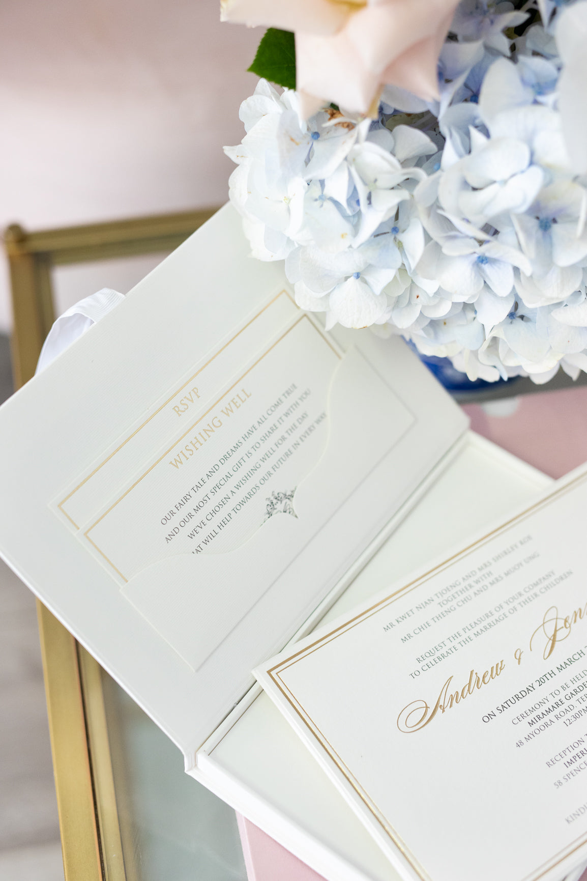 Regal wedding invitation with gold foil in luxury box