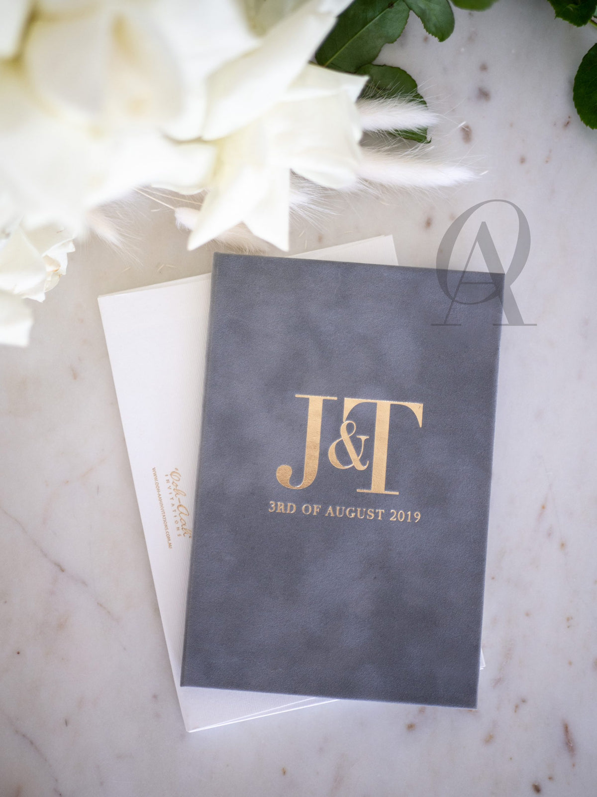 Modern and elegant wedding invitations with gold foil wedding monogram